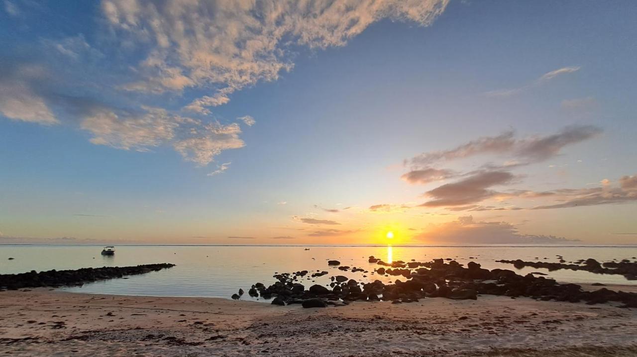 Caplage - Beachfront Ground Floor Apartment In Tamarin Esterno foto